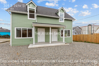 Building Photo - Welcome to your 2 bedroom home in Tacoma!