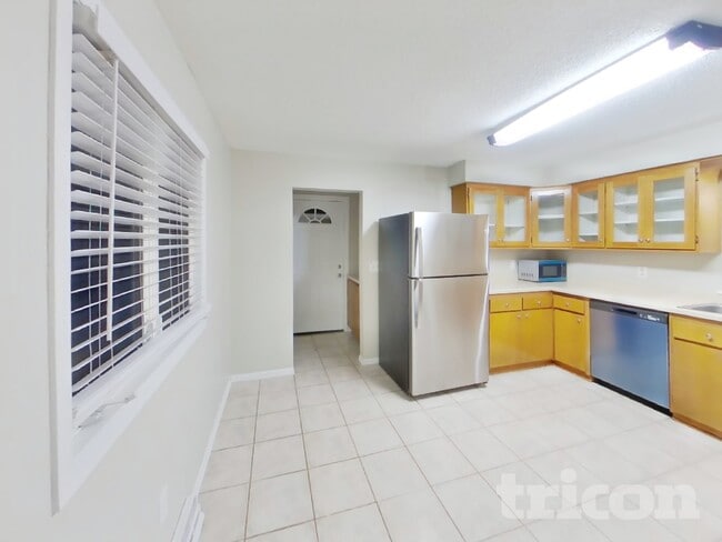 Building Photo - 3910 Scott Ave N