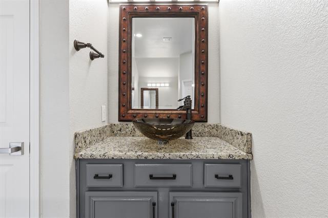 Building Photo - 3705 Menard Dr