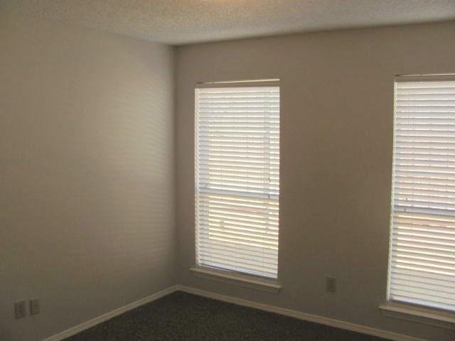 Building Photo - 1401 Auburn Pl