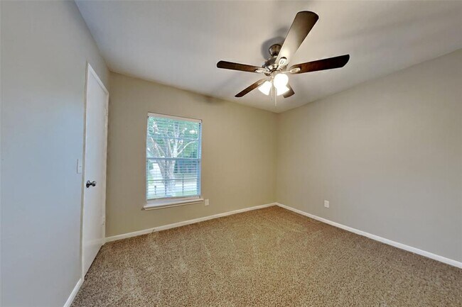 Building Photo - 1031 Cascade Creek Dr