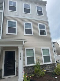 Building Photo - 1023 Tea Time Trl