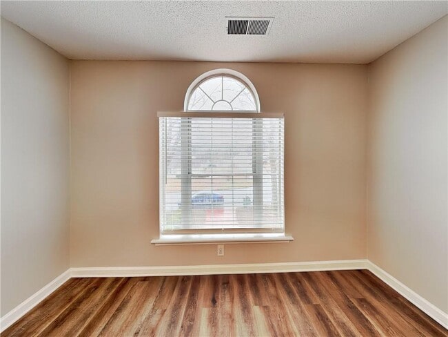 Building Photo - 3551 Lehigh Way