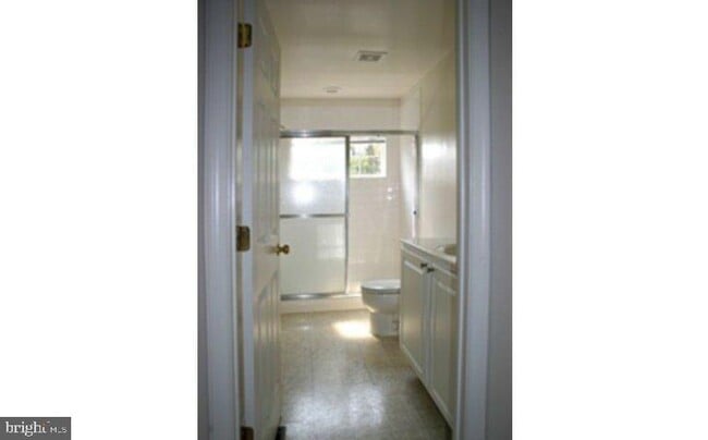 Building Photo - 23118 Blackthorn Square