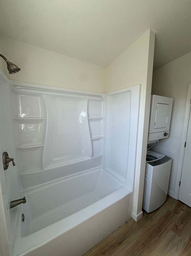 Building Photo - Brand-New 2-Bedroom ADU with Private Yard ...