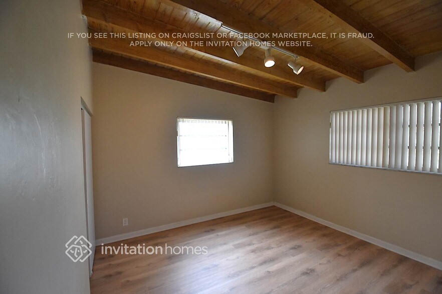 Building Photo - 3137 SW 15th Ct