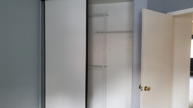 Building Photo - 26721 Linnet Ct