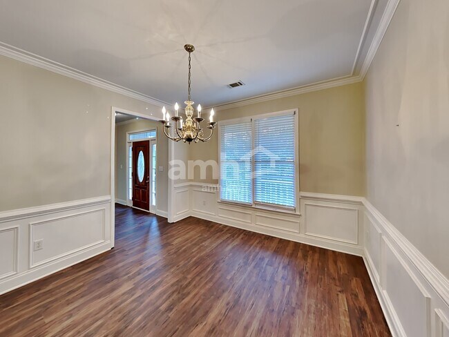 Building Photo - 5626 Fallsbrook Knoll