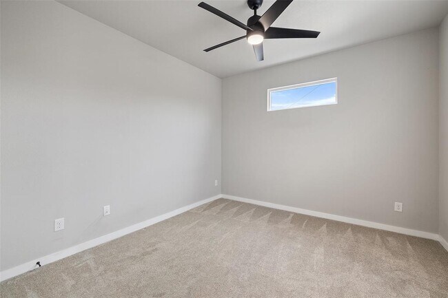 Building Photo - 18200 Fair Ln