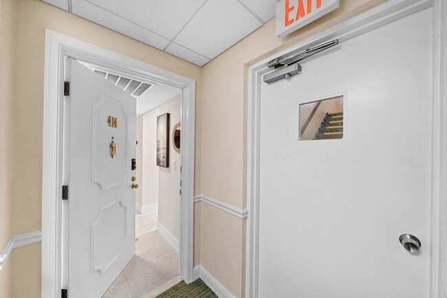 Building Photo - 1111 S Ocean Blvd