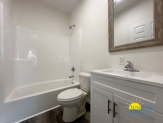 Building Photo - NEW 2-Bedroom Home in Fort Walton Beach ne...