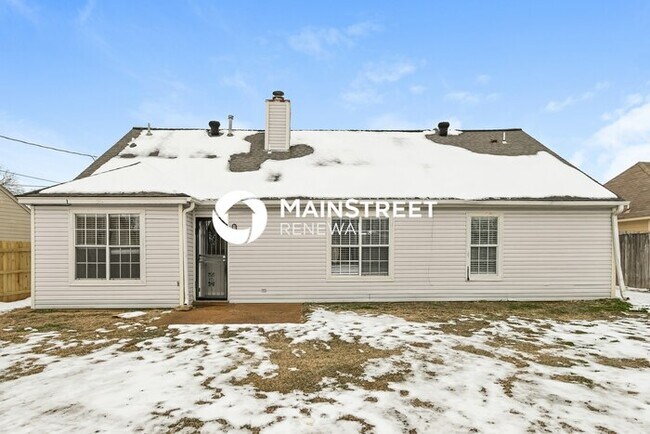 Building Photo - 3 Bedroom Pet-Friendly Home in Millington, TN with Main Street Renewal