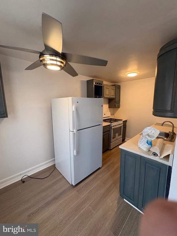 Building Photo - 636 Park Ln