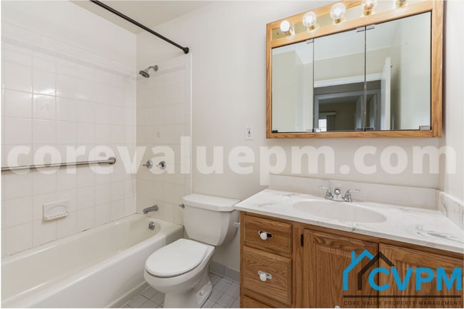 Building Photo - 12110 Tulip Grove Dr