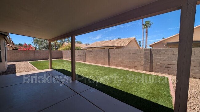 Building Photo - 618 W Tumbleweed Rd