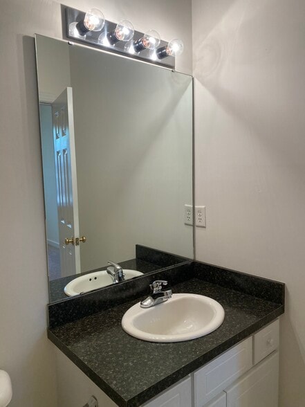 Bathroom - 3302 Whitlock Dr N