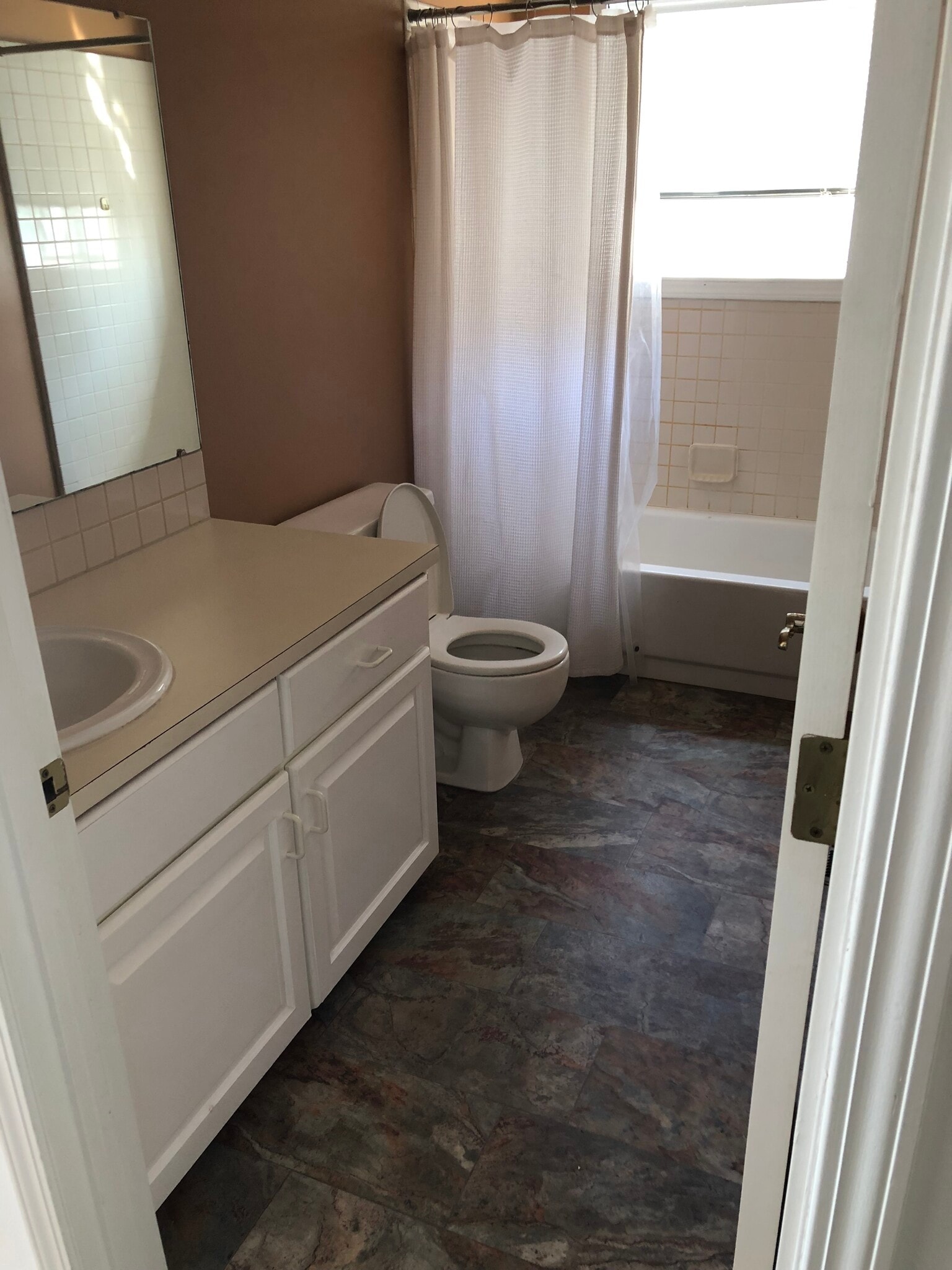 Hallway bathroom - 2809 Eldridge Avenue