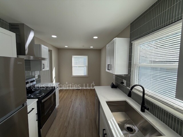 Building Photo - 3181 Gerbert Rd