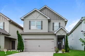 Building Photo - Luxurious 4 Bedroom