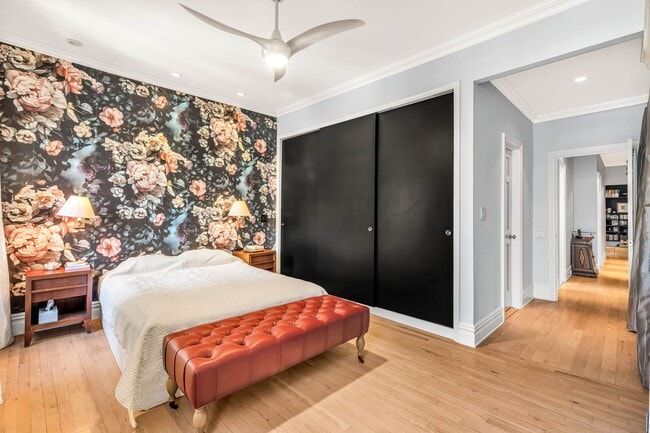 Building Photo - 327 W 83rd St