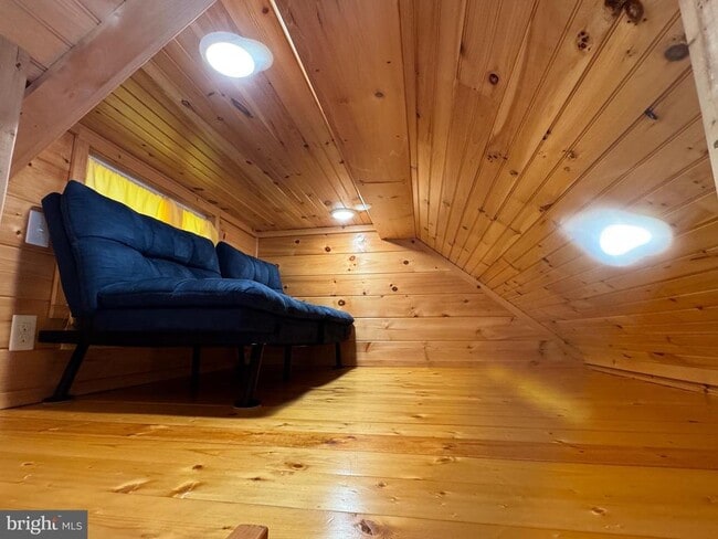 Building Photo - 12 W Loudoun St