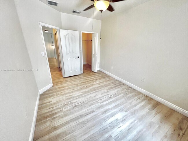 Building Photo - 8021 NW 114th Pl
