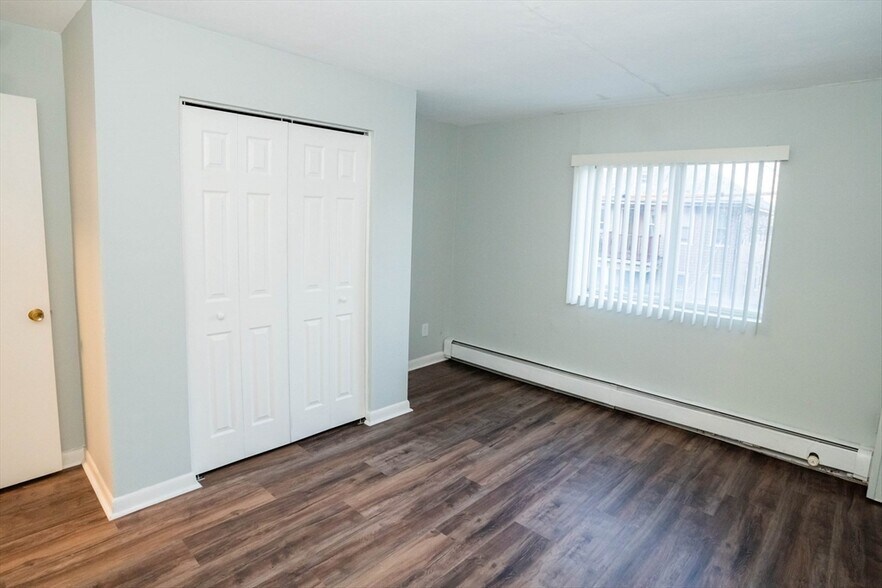 Building Photo - 184 Parker Hill Ave