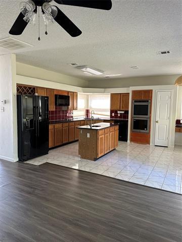 Building Photo - 2036 Frontier Trail