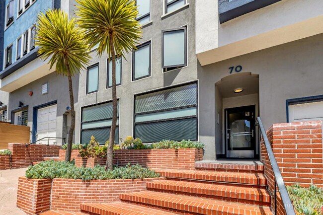 Building Photo - 50 Terra Vista Ave