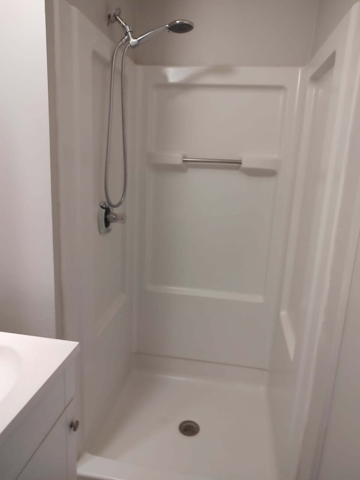 Bathroom -2 - 808 Carlisle St