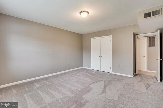 Building Photo - 9479 Fairfax Blvd