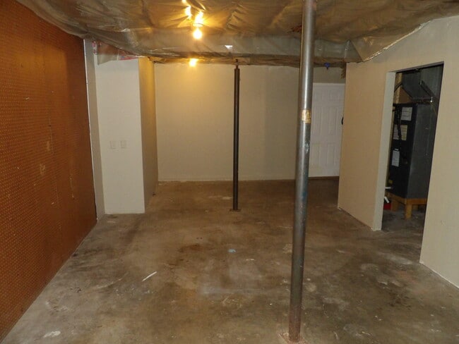 Building Photo - 409 Ridgewood Ln