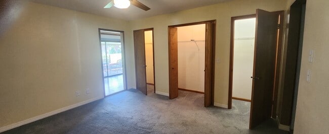 Closets Galore - 35138 Whispering Oaks Blvd