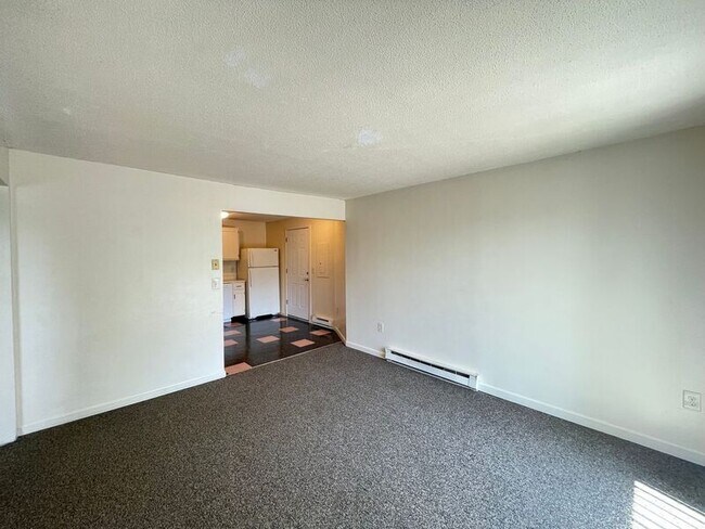 Building Photo - 185 Loudon Rd