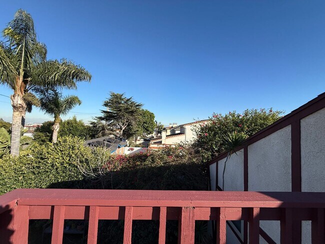 Building Photo - San Pedro 4 bedroom, 3 Bath Home with yard and Deck! Available NOW!