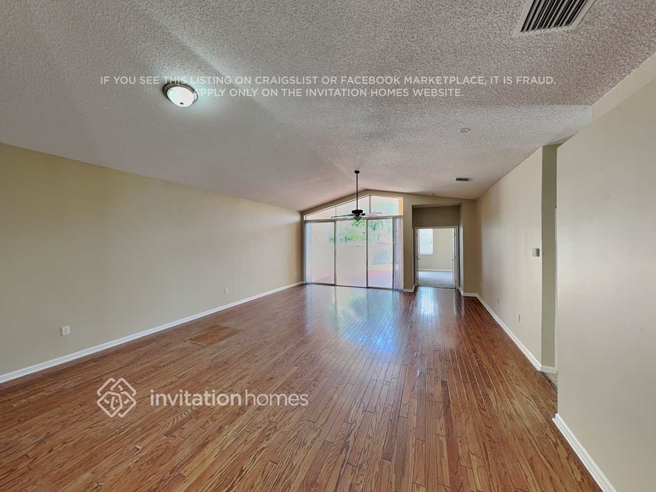 Building Photo - 6119 Oak Bluff Way