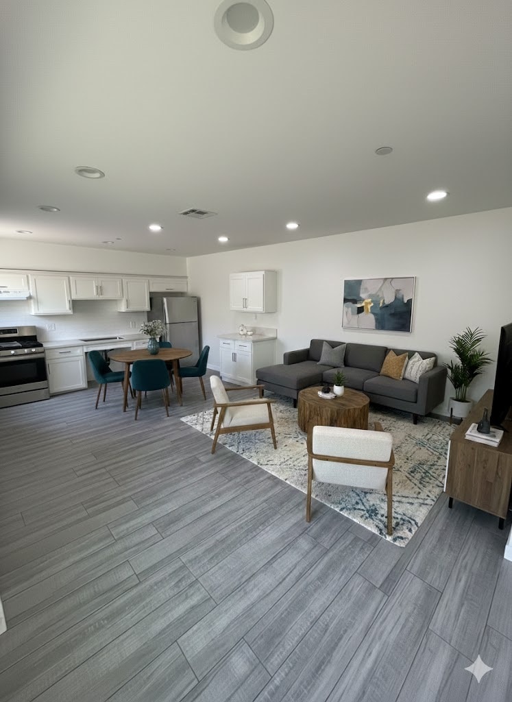 Building Photo - 1130 Browning Blvd