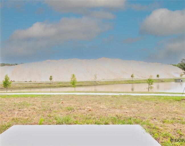 Building Photo - 1481 Brentwood Dr