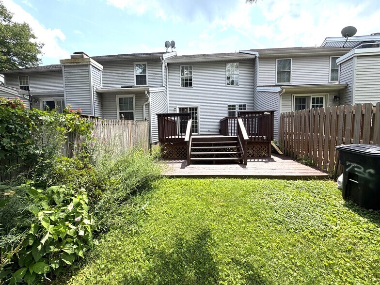 Building Photo - 739 Orley Pl