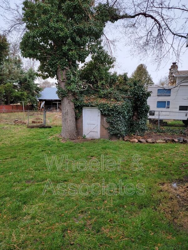 Building Photo - 1071 Sullivan Dr