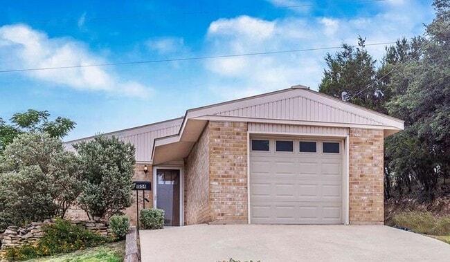 Primary Photo - 1504 5th St