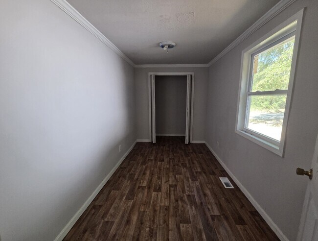 Building Photo - 828 Grady St