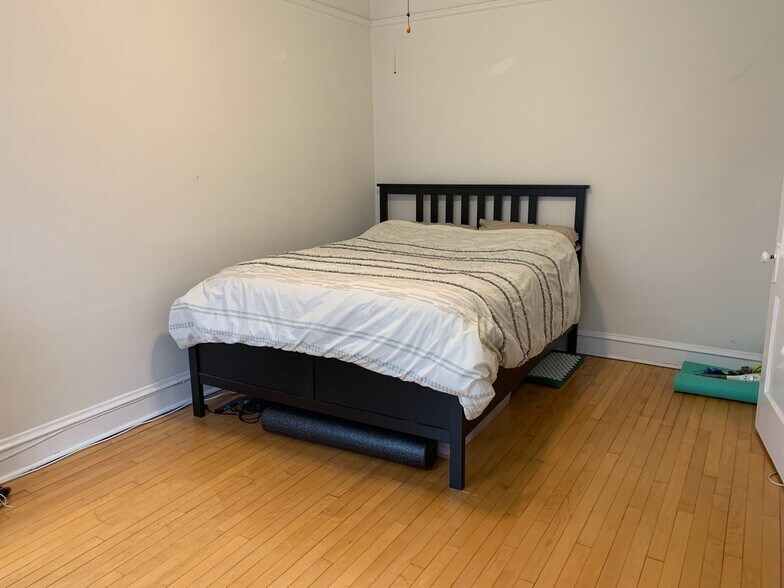 Building Photo - 3648 N Hoyne Ave