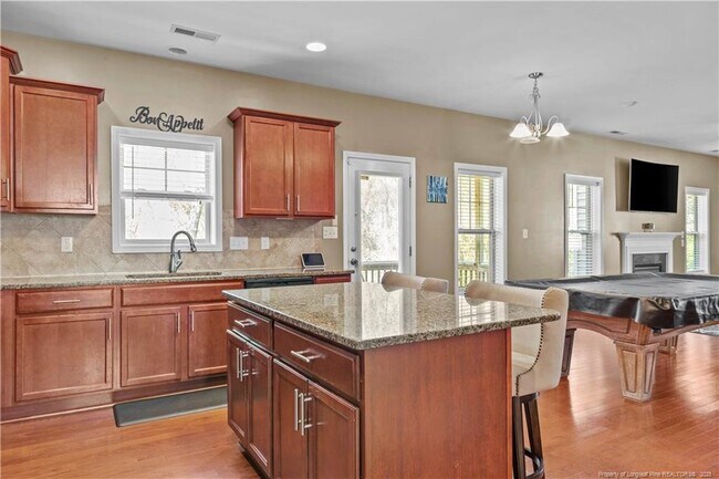 Building Photo - 178 Tun Tavern Dr