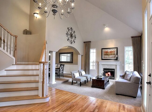 Building Photo - Spacious Living in a Gated Gig Harbor Community