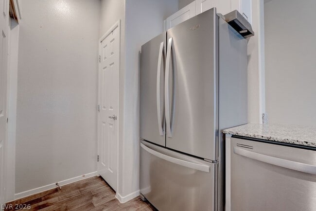 Building Photo - 4735 Ridgeley Ave