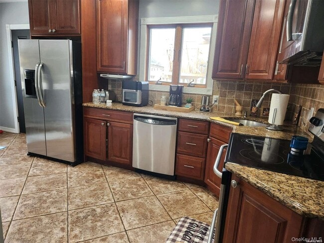 Building Photo - 1504 3rd St