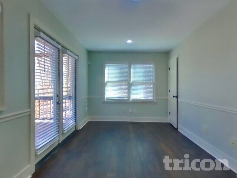 Building Photo - 117 Jay Wood Dr