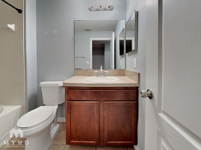 Building Photo - 20445 Berrywood Ln