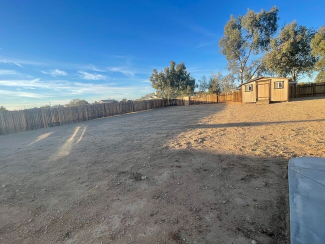 Building Photo - Apple Valley Home in the Vineyards - Beaut...